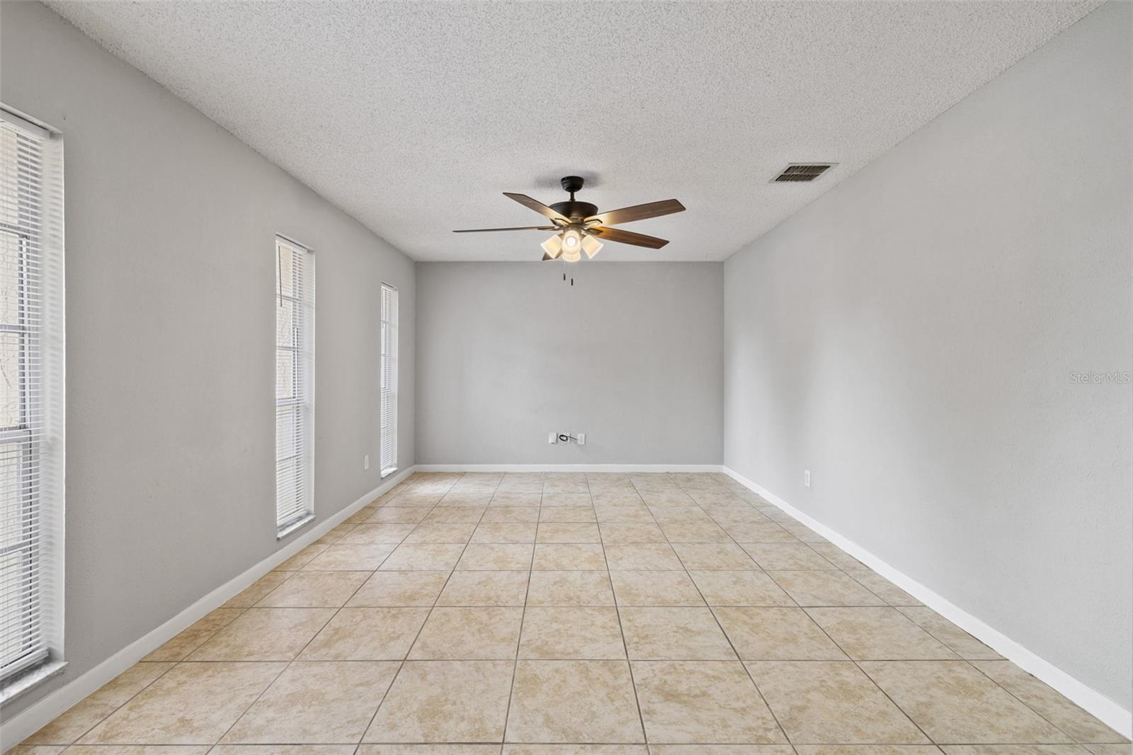 4035 WENDY DRIVE