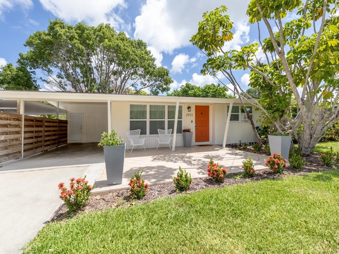 BONITA MANOR - Residential