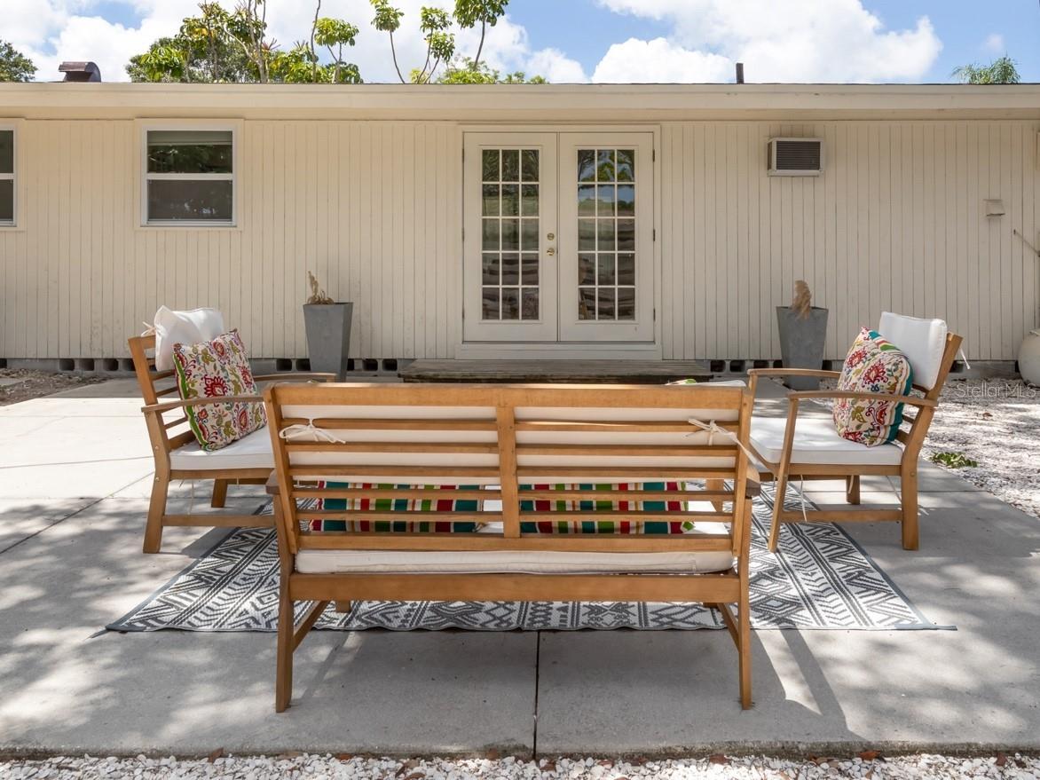 BONITA MANOR - Residential