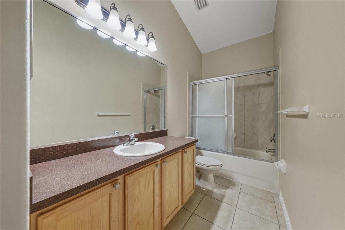 ROCKET CITY - Residential Income