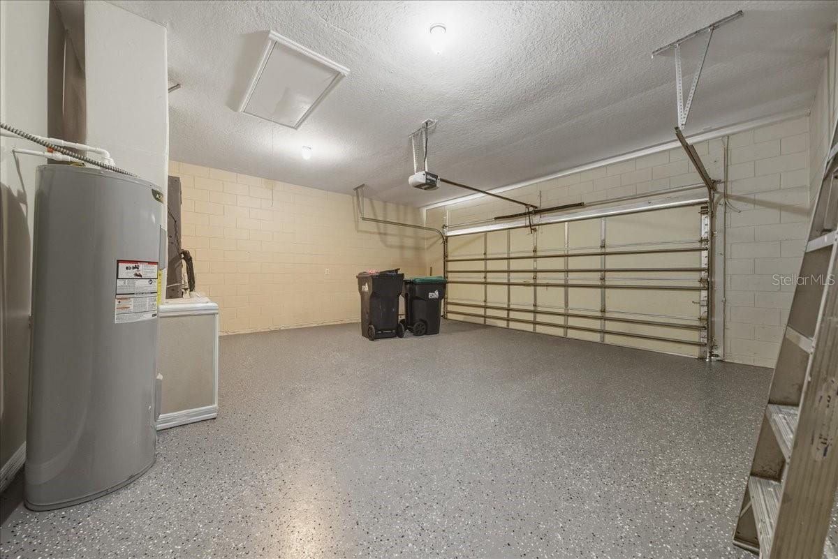 ROCKET CITY - Residential Income