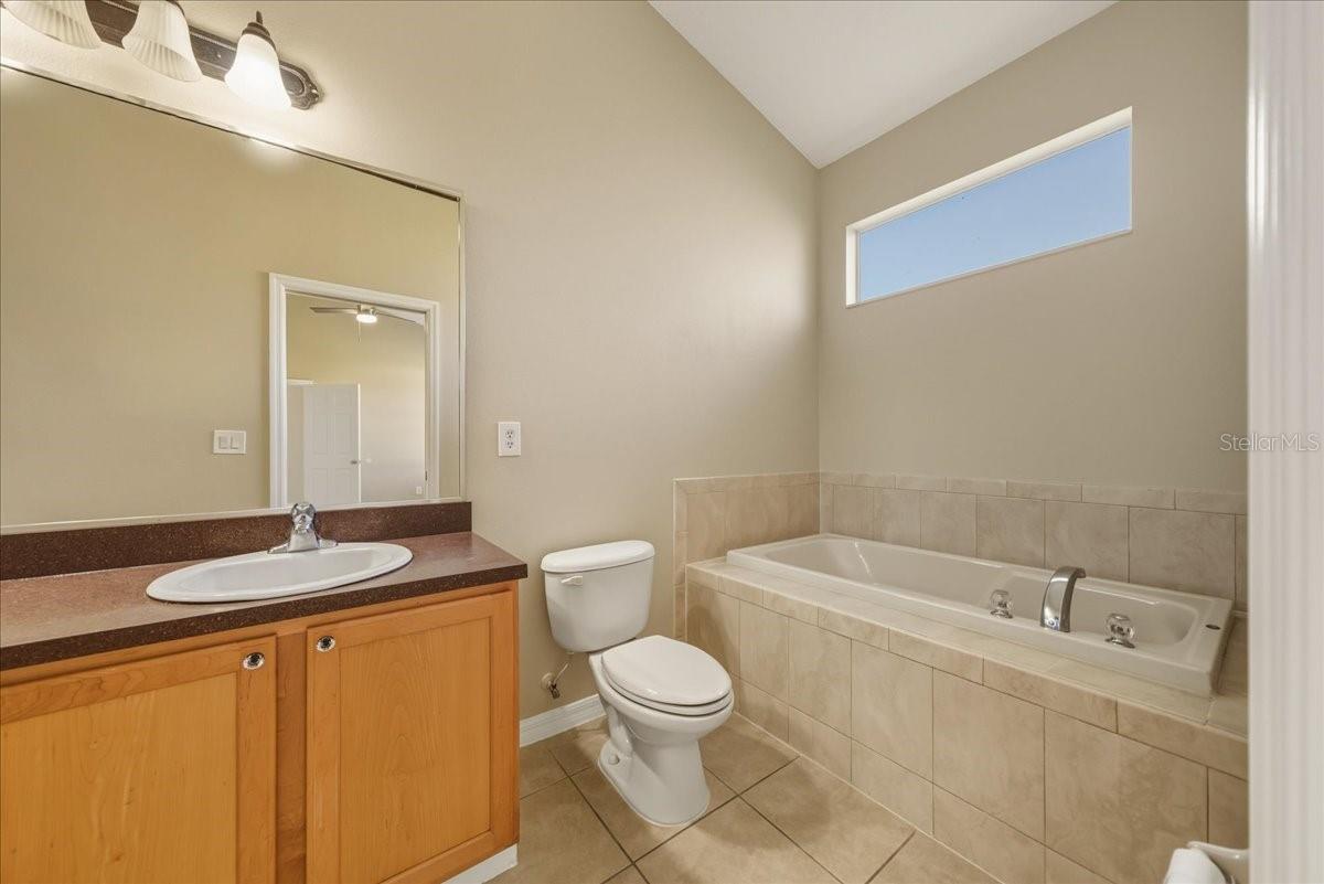 ROCKET CITY - Residential Income