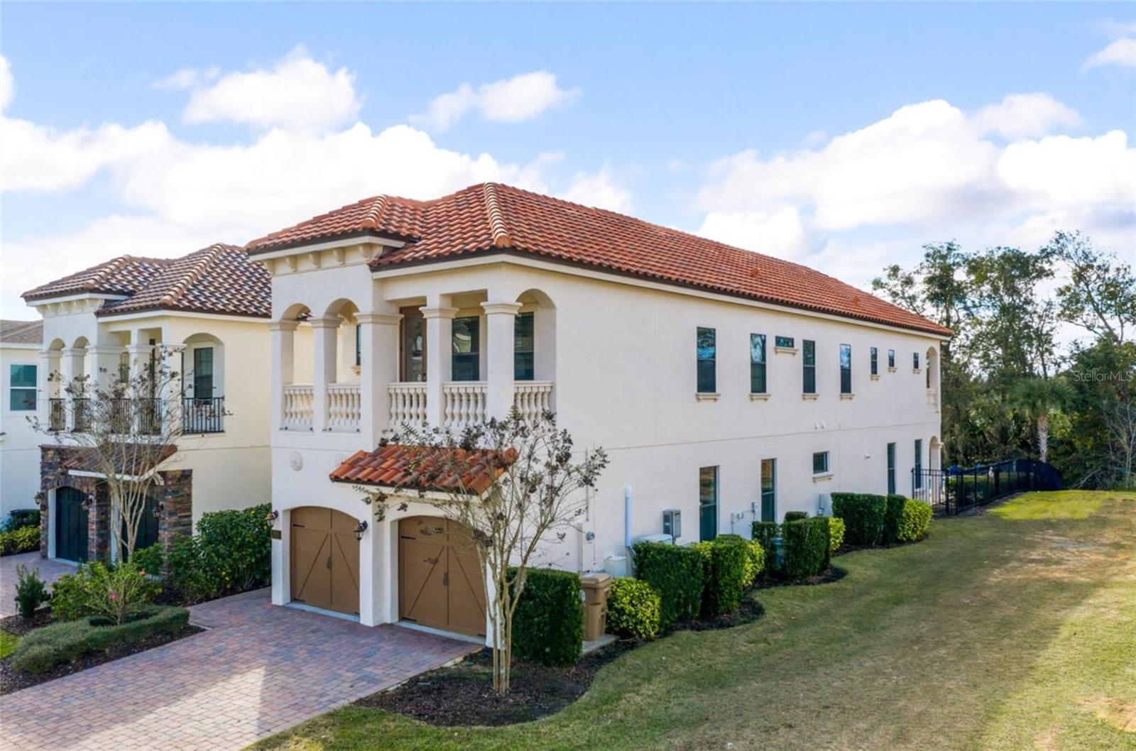 824 DESERT MOUNTAIN COURT
