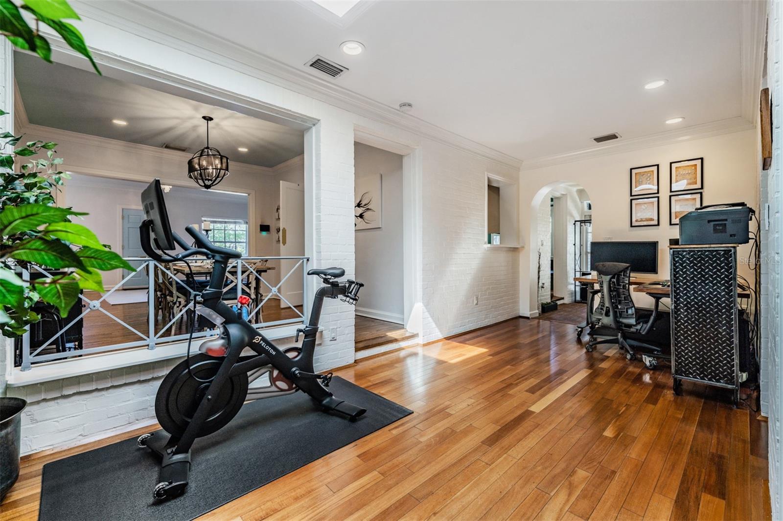 DAVIS ISLANDS - Residential