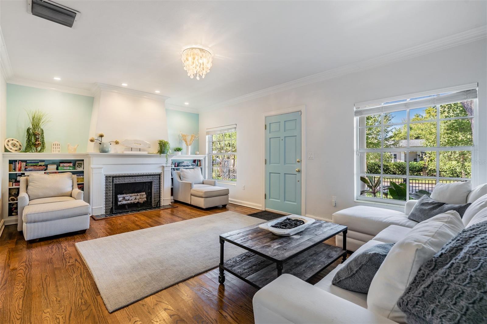 DAVIS ISLANDS - Residential