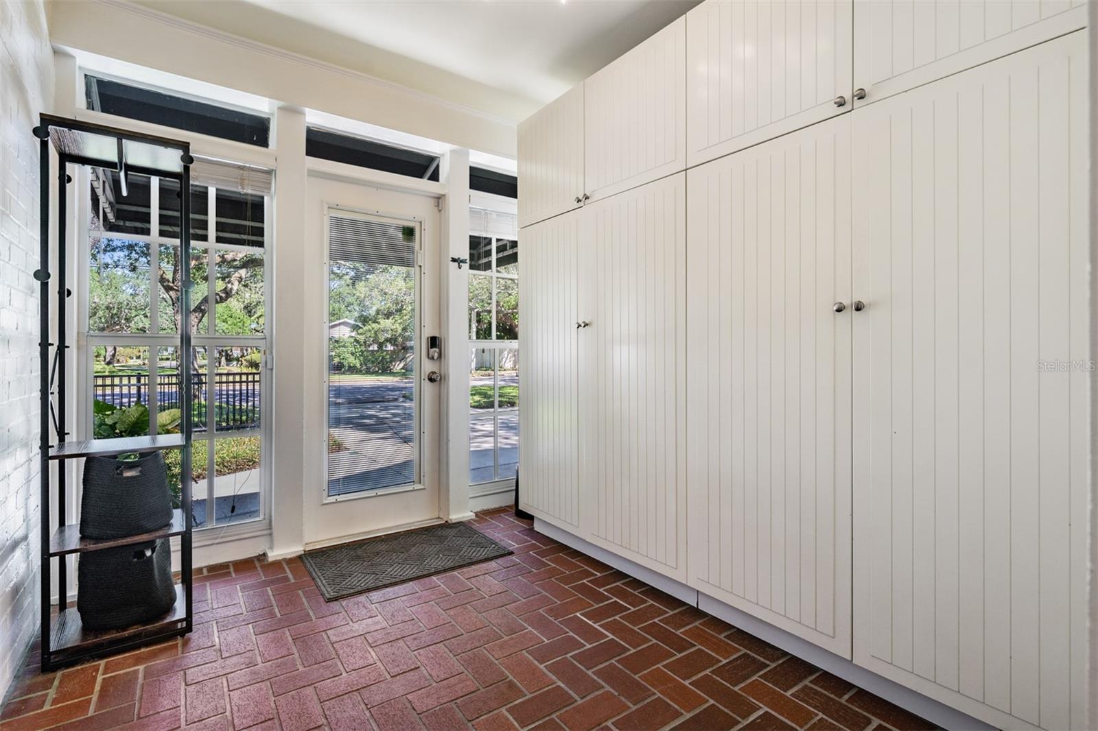 DAVIS ISLANDS - Residential