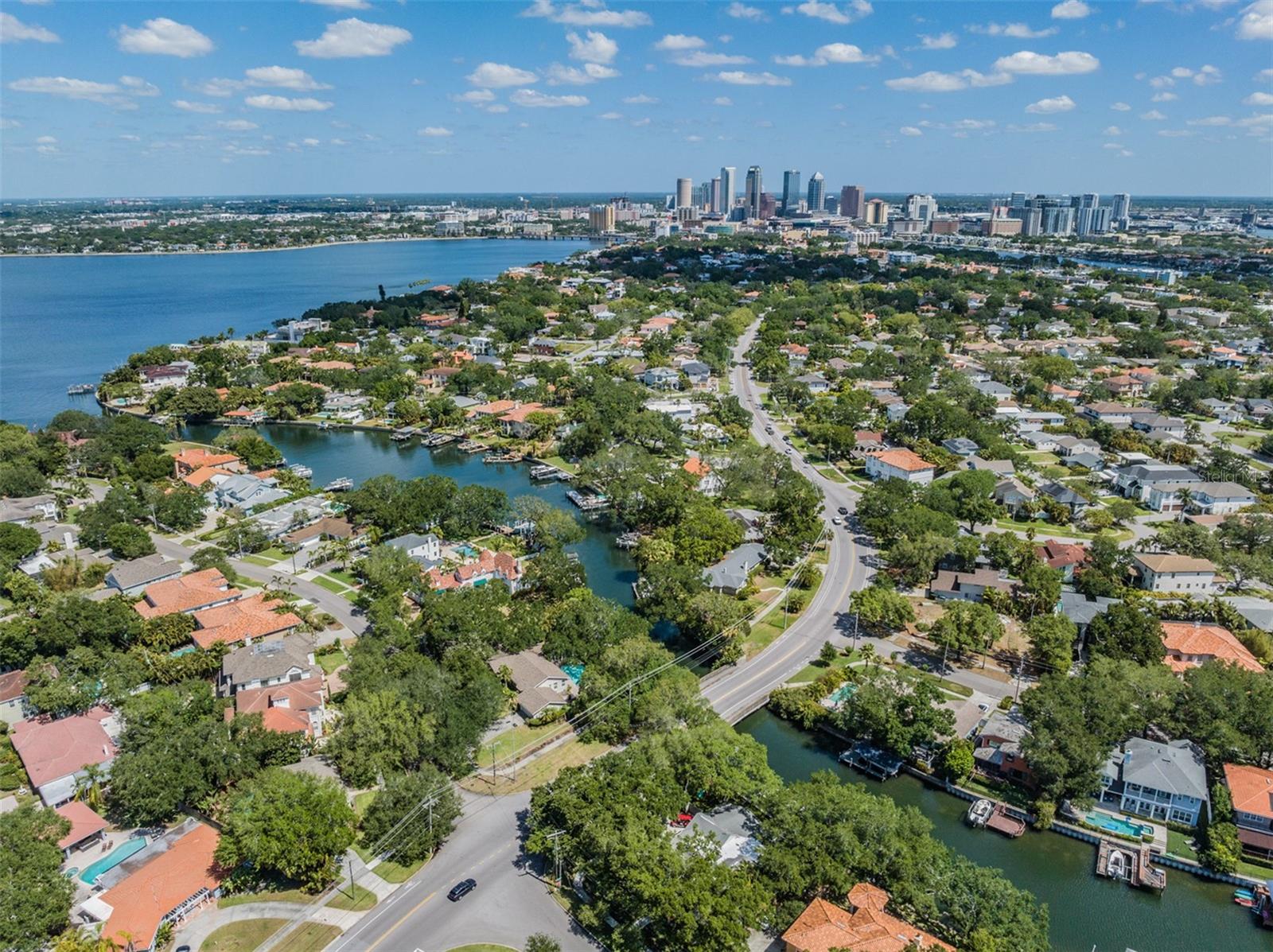 DAVIS ISLANDS - Residential