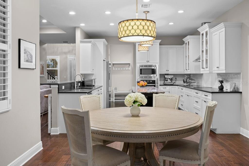 GROVE HEIGHTS - Residential