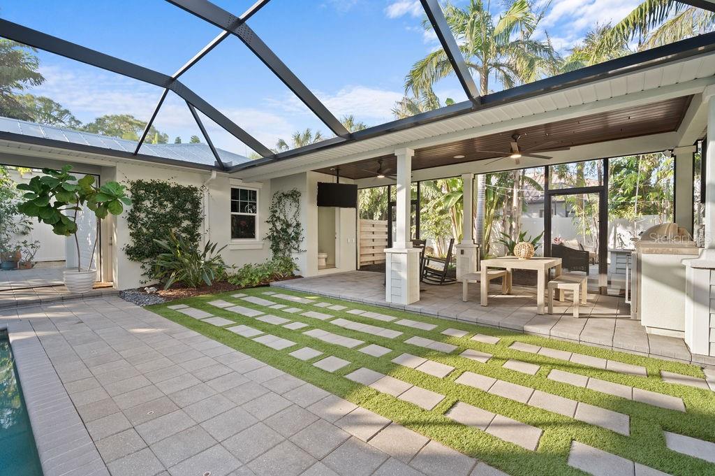 GROVE HEIGHTS - Residential