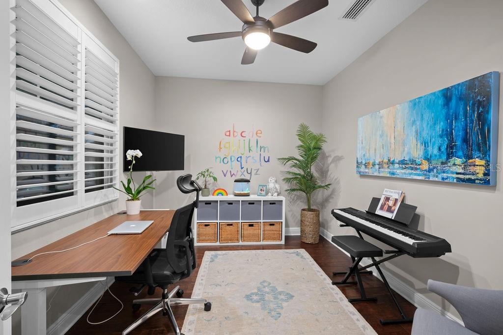 GROVE HEIGHTS - Residential