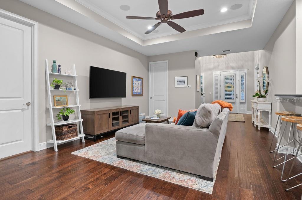 GROVE HEIGHTS - Residential