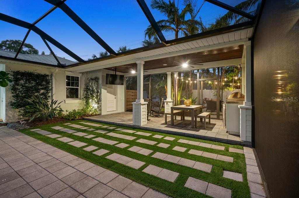 GROVE HEIGHTS - Residential