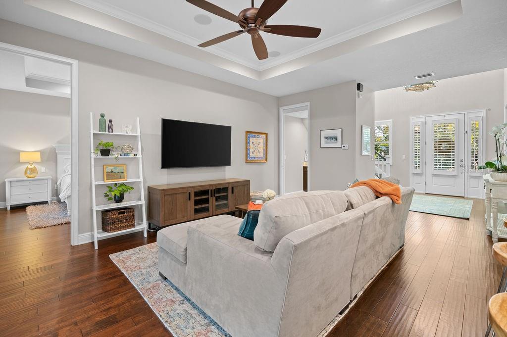 GROVE HEIGHTS - Residential