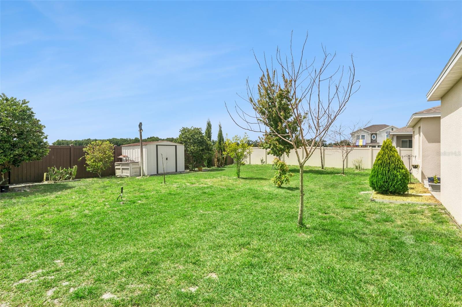 BRIDLEWOOD - Residential