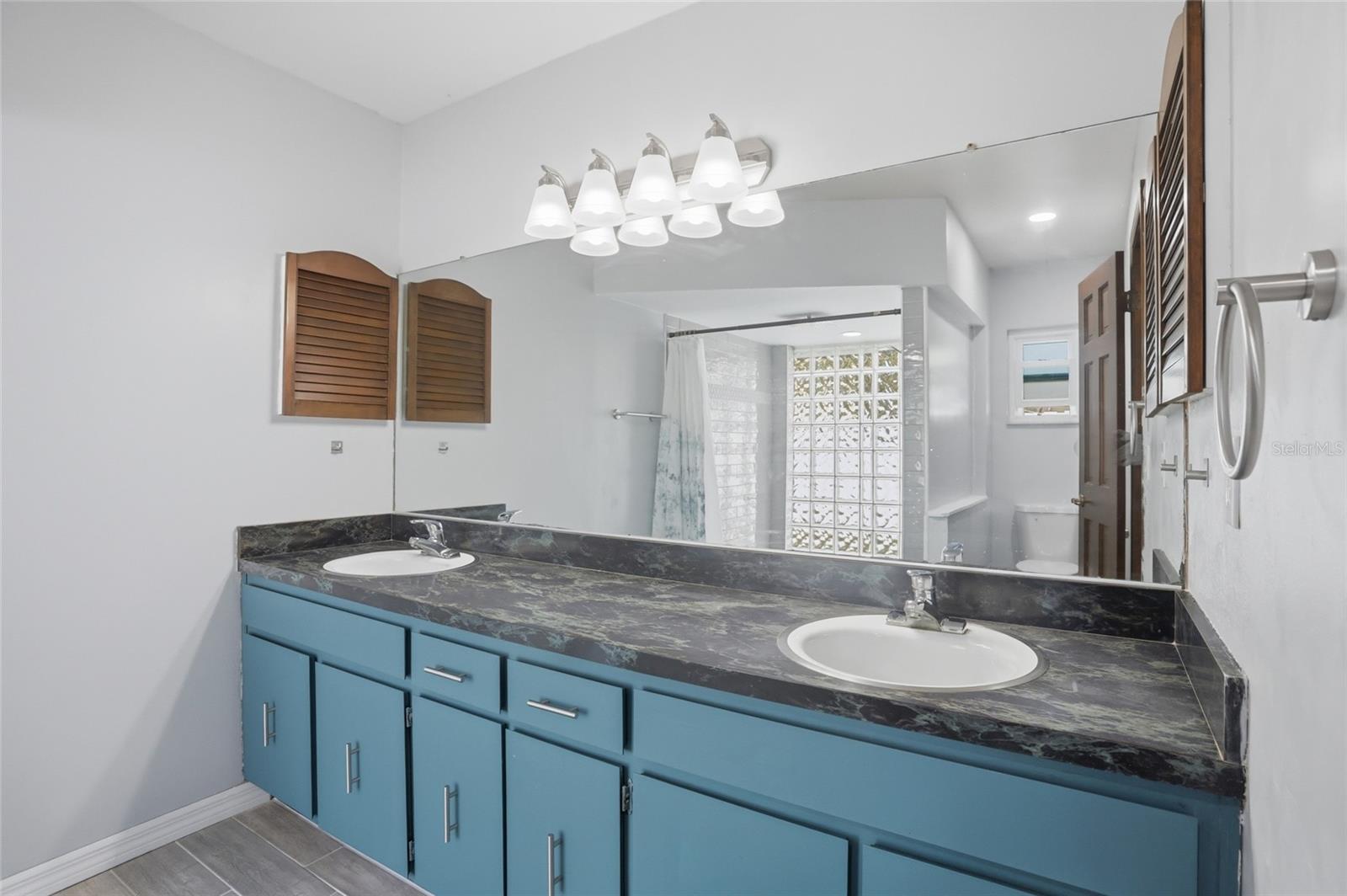 PINE LAKE ESTATES UNIT 2 - Residential