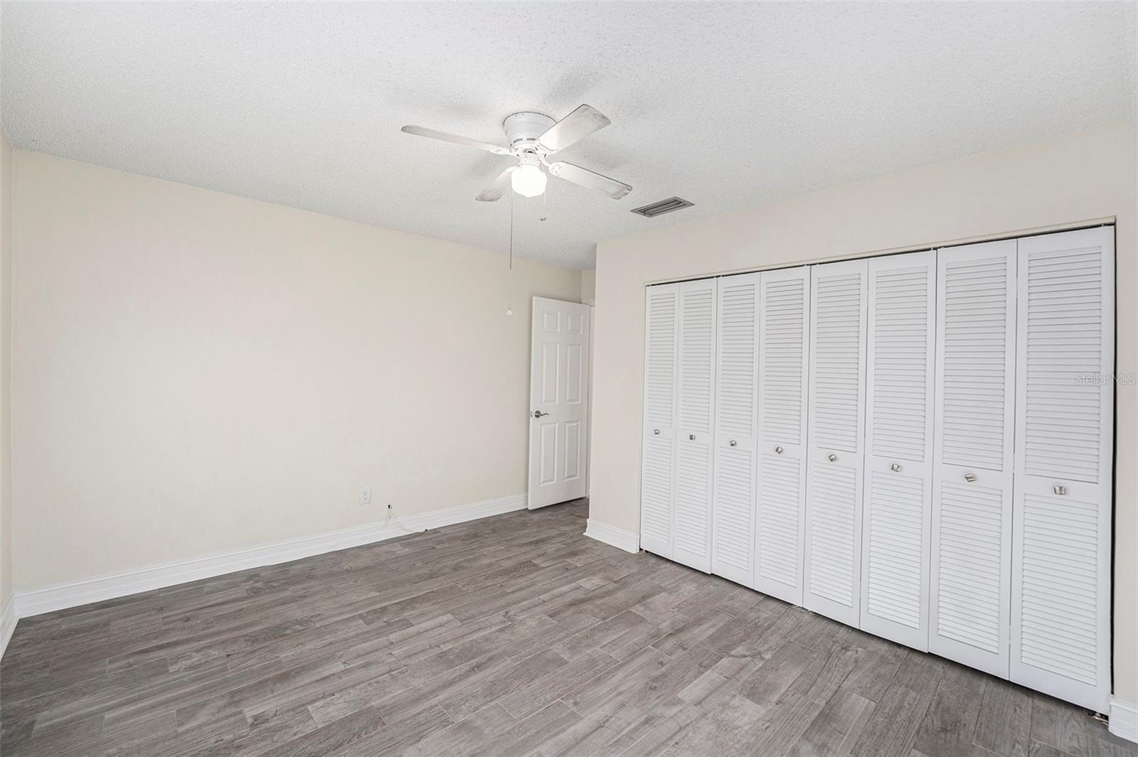 HARBOR PALMS-UNIT THREE - Residential