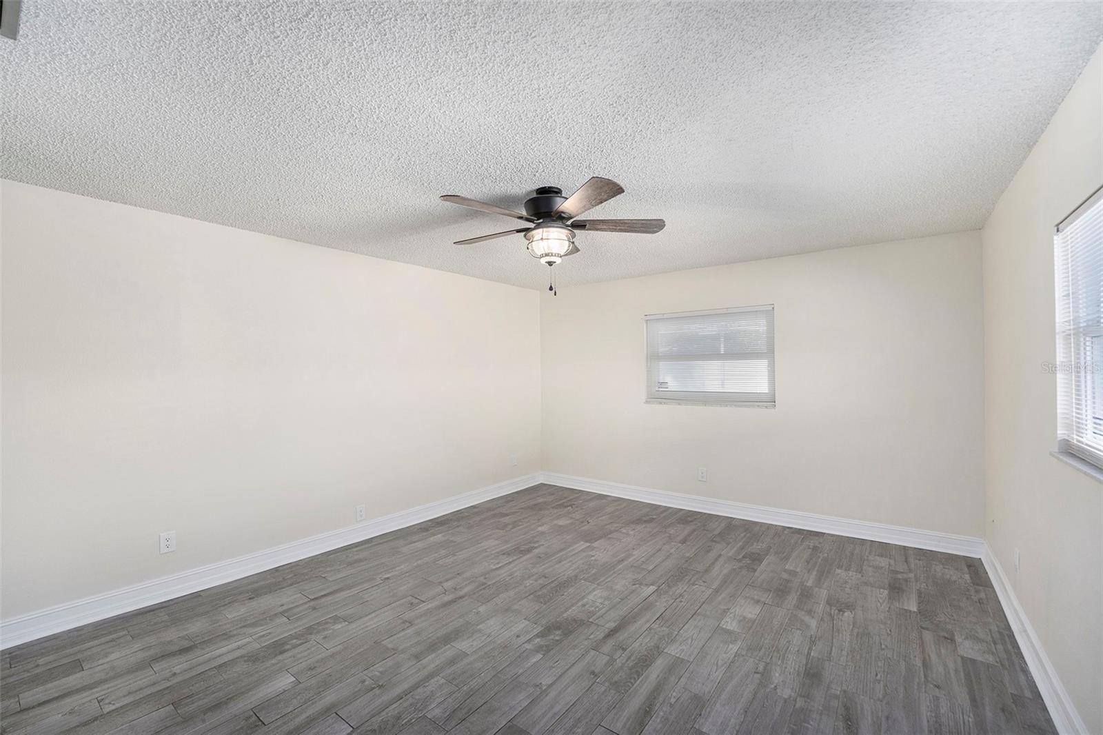 HARBOR PALMS-UNIT THREE - Residential