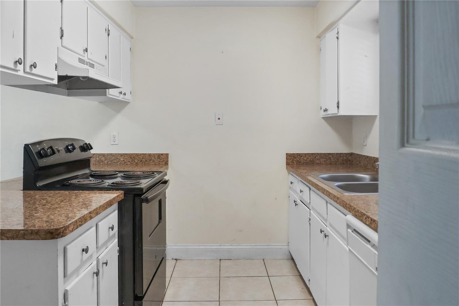 713 SW 69TH STREET