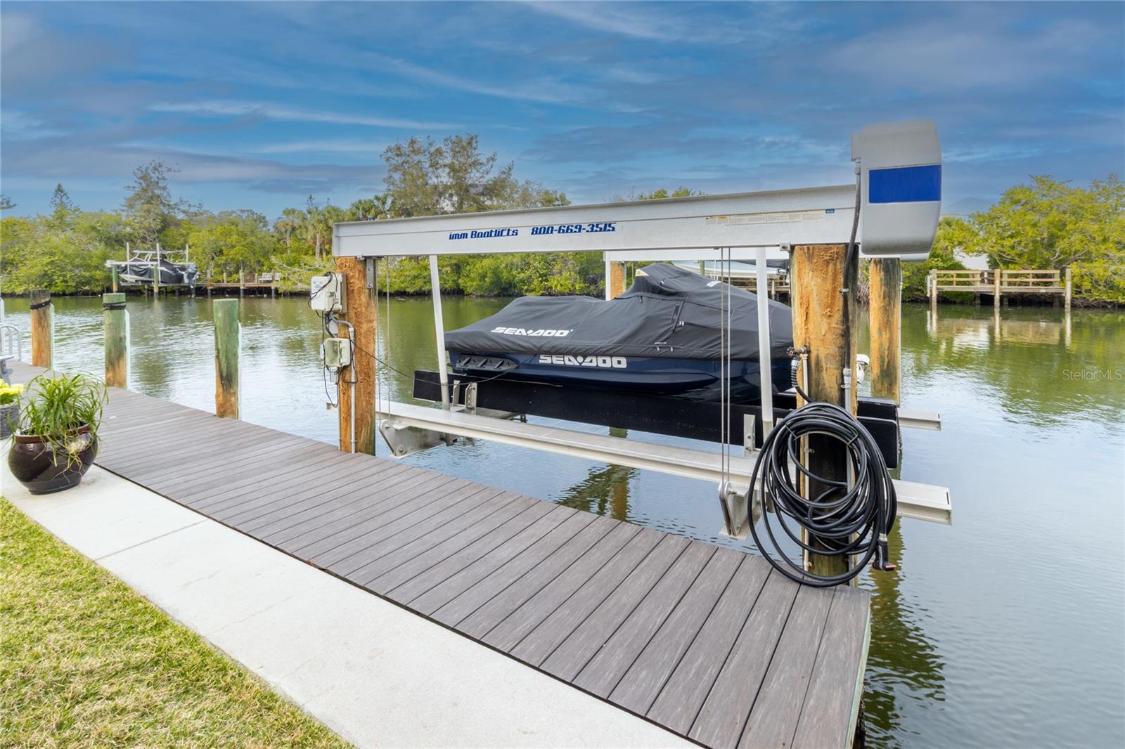 SARASOTA BEACH - Residential