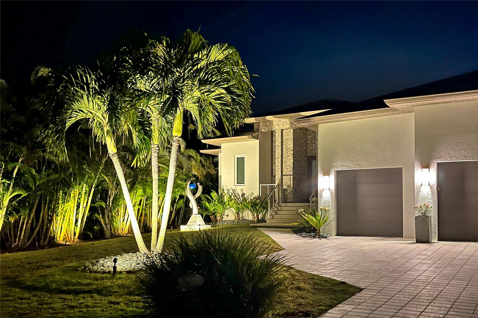 SARASOTA BEACH - Residential