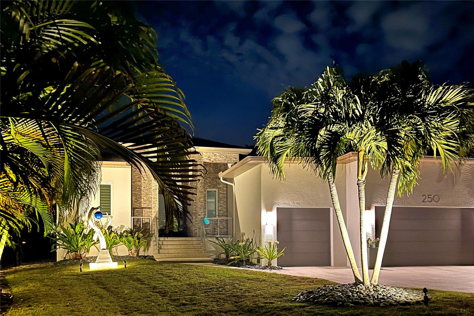 SARASOTA BEACH - Residential