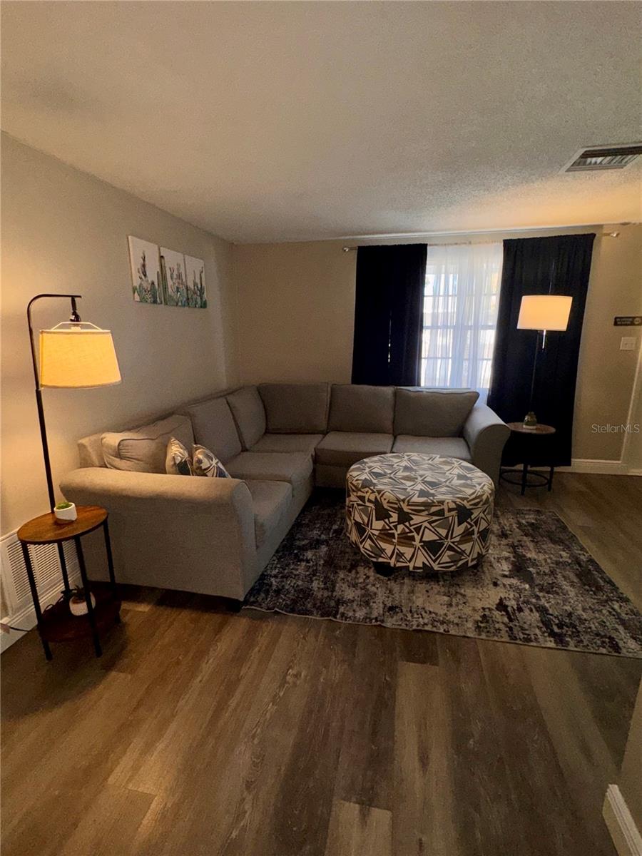 EMBASSY HILLS - Residential