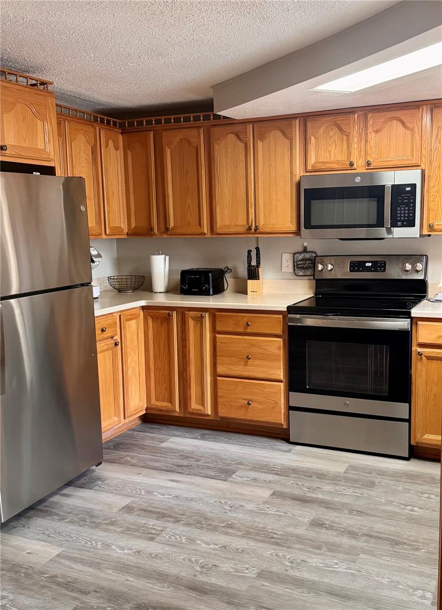 EMBASSY HILLS - Residential