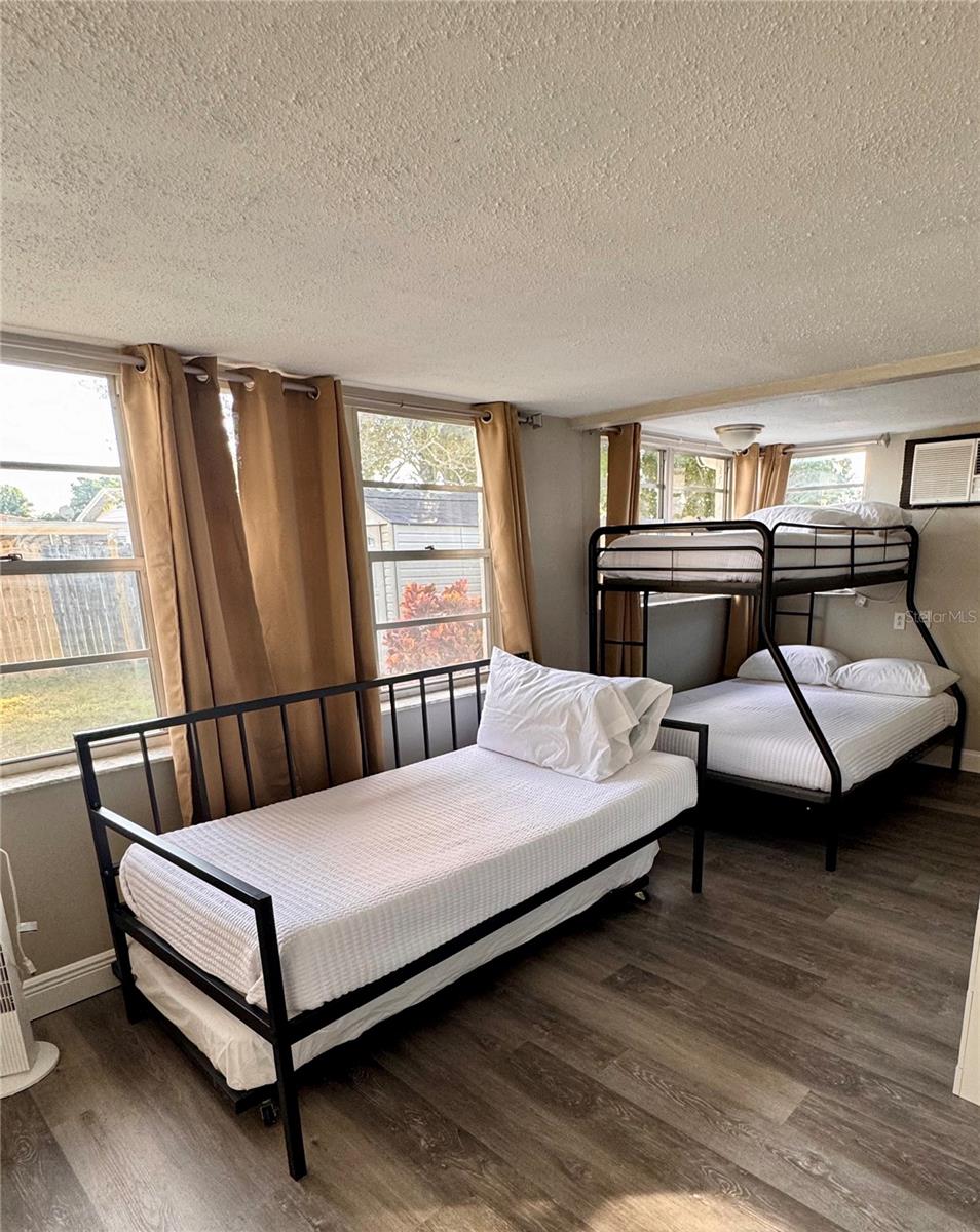 EMBASSY HILLS - Residential