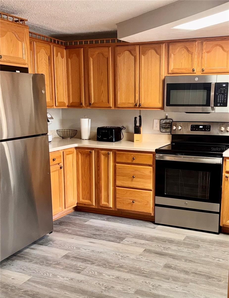 EMBASSY HILLS - Residential