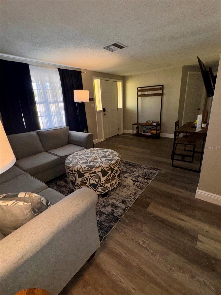 EMBASSY HILLS - Residential