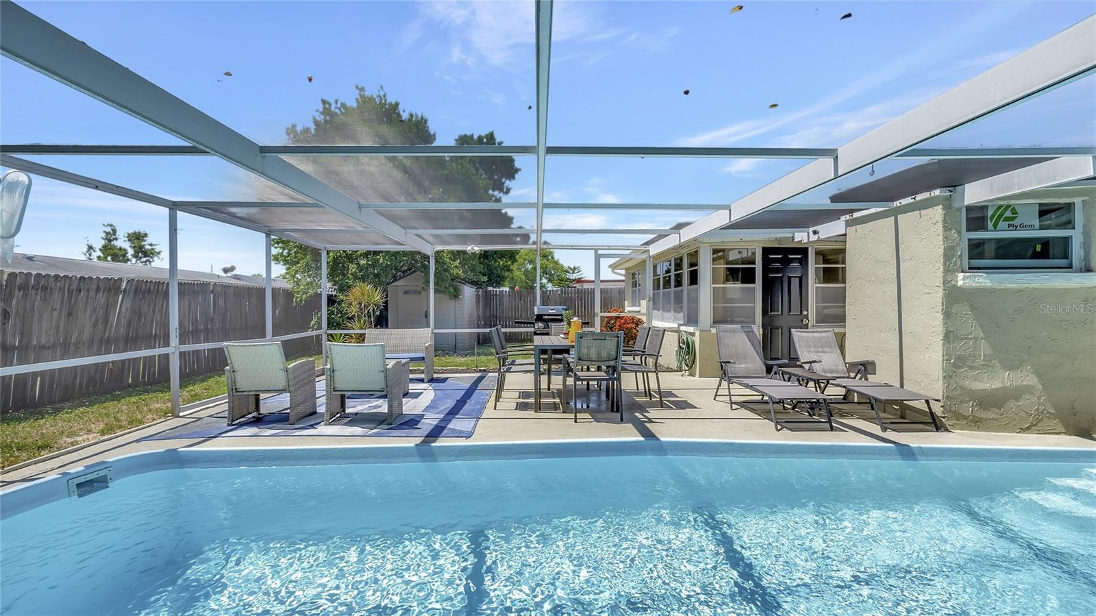 EMBASSY HILLS - Residential