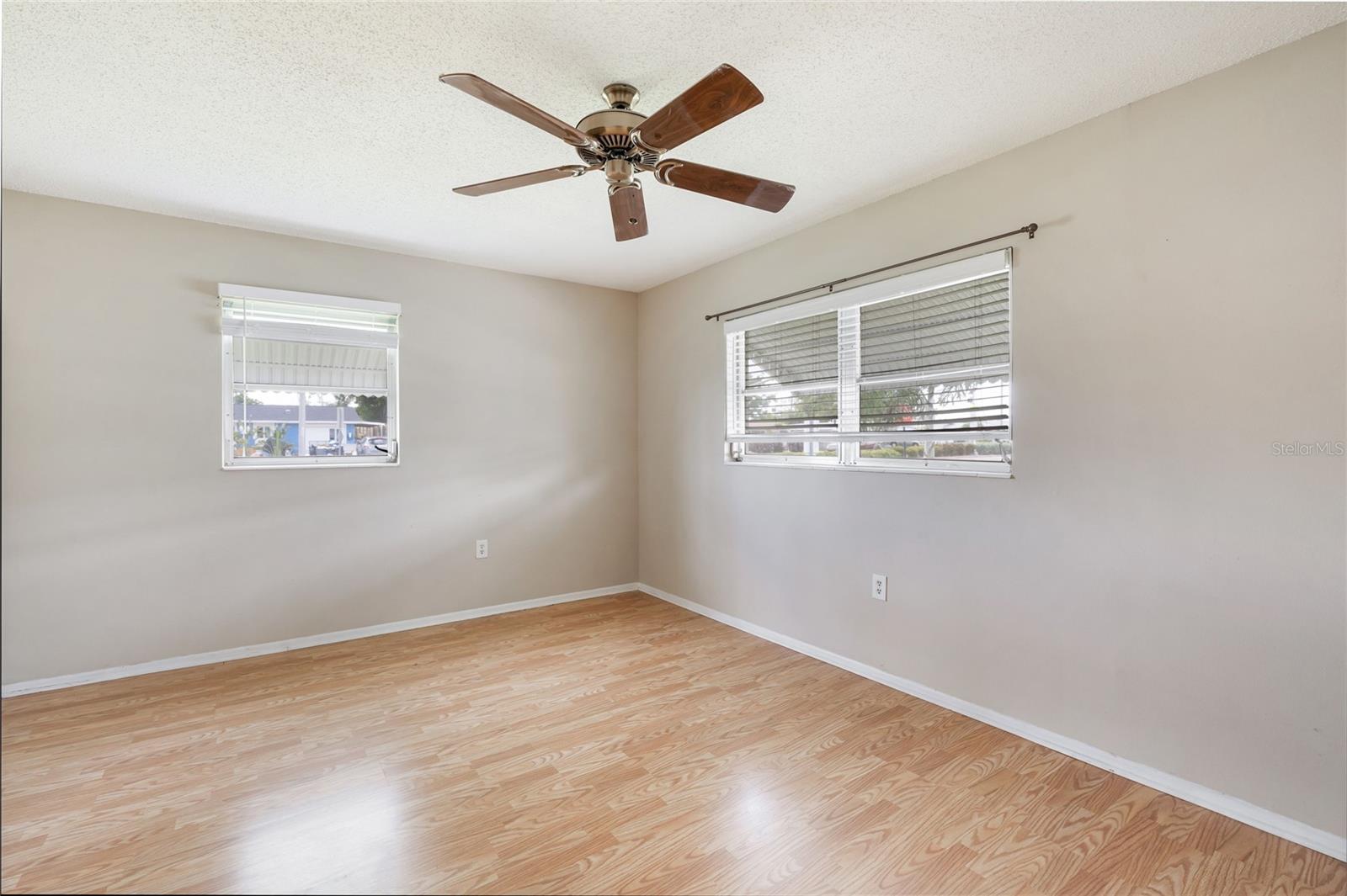 PARKWAY VILLAS - Residential