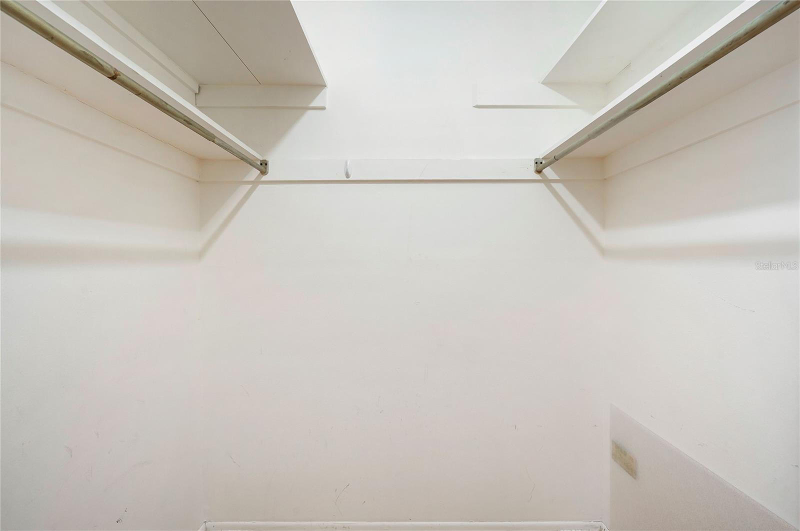 PARKWAY VILLAS - Residential