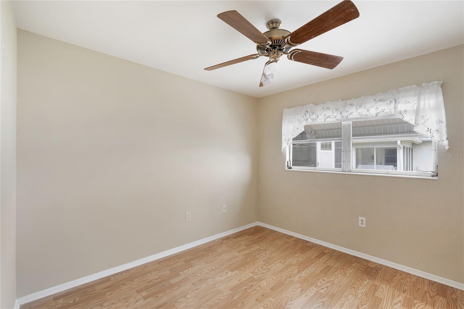 PARKWAY VILLAS - Residential