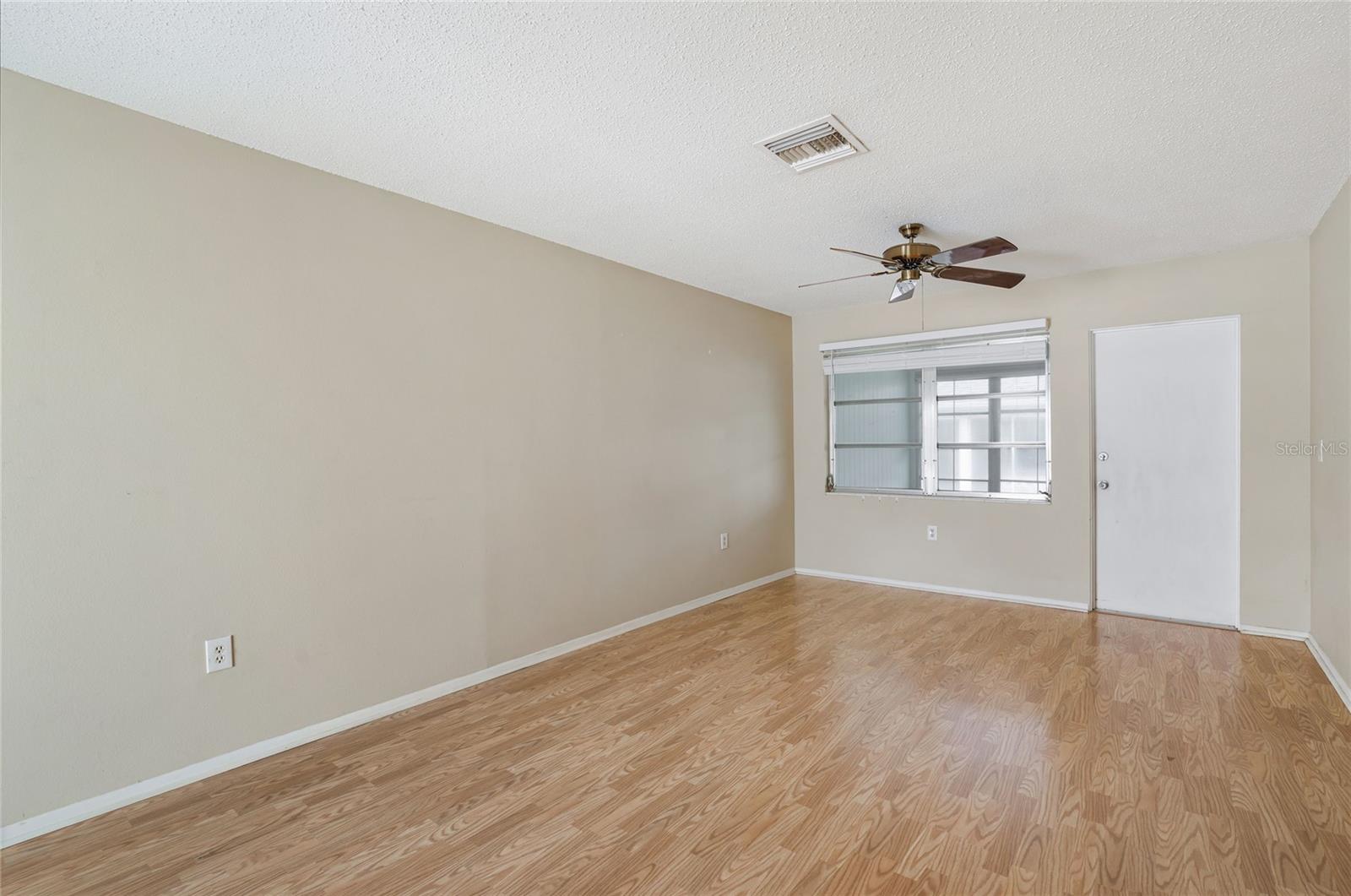 PARKWAY VILLAS - Residential