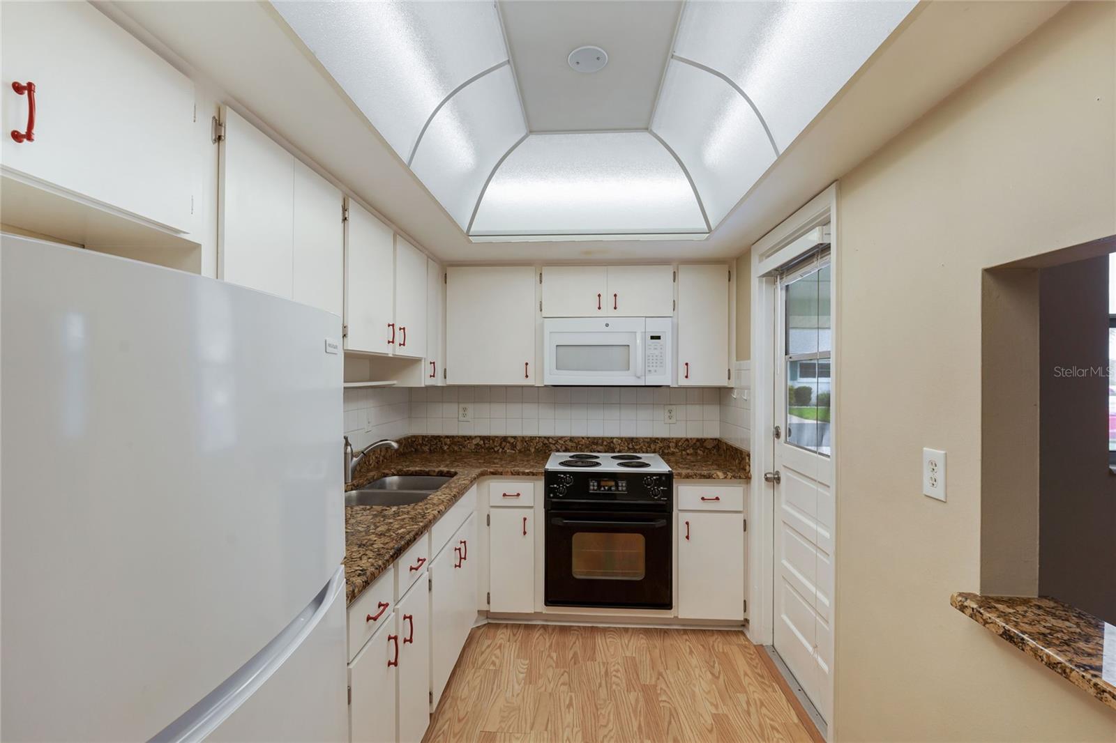 PARKWAY VILLAS - Residential