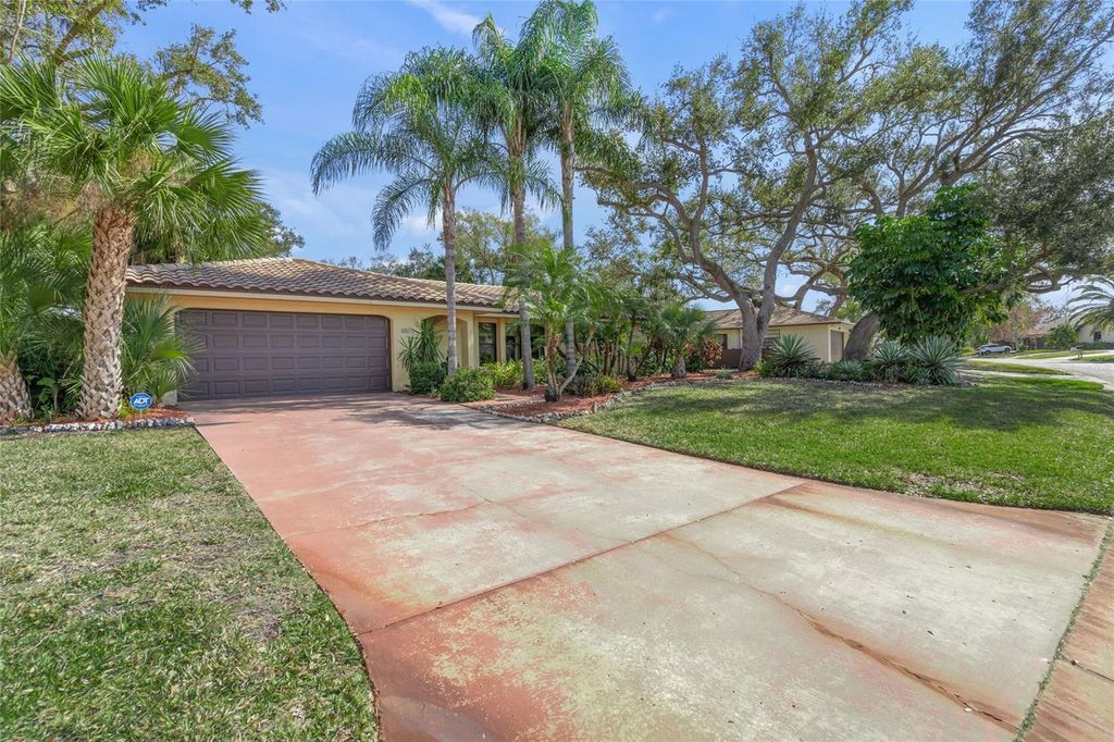 Photo of 4049 Southwell Way, Sarasota, FL 34241 (MLS # A4682640)