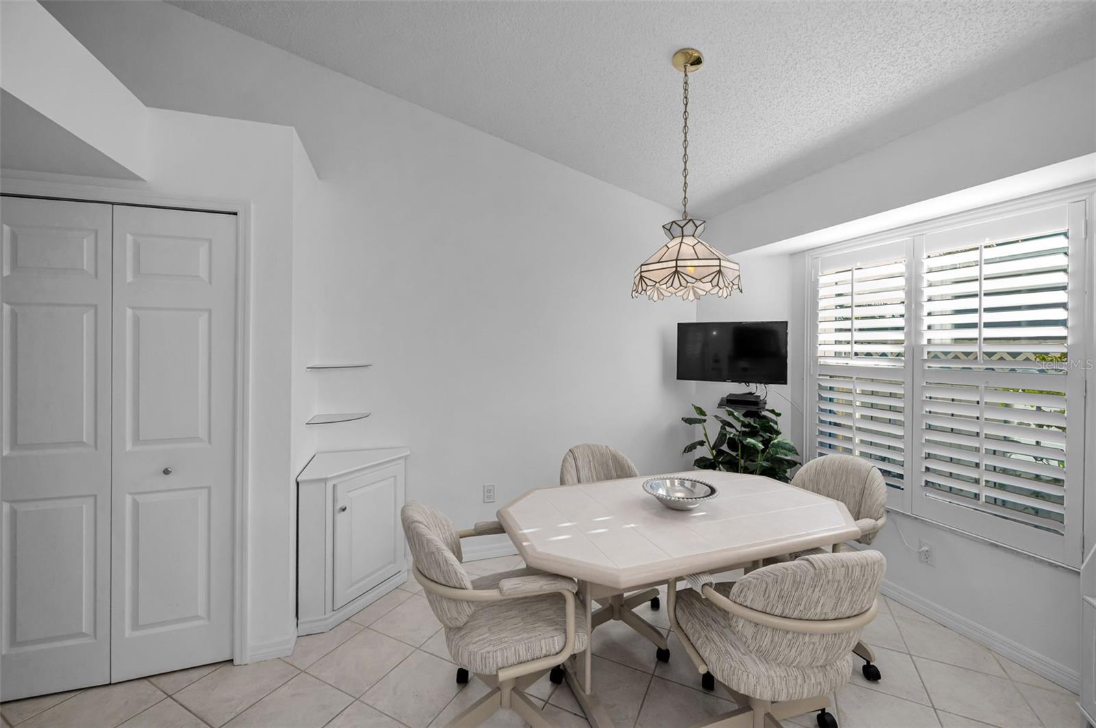 CROSS CREEK - Residential