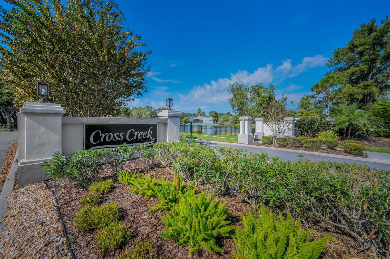 CROSS CREEK - Residential