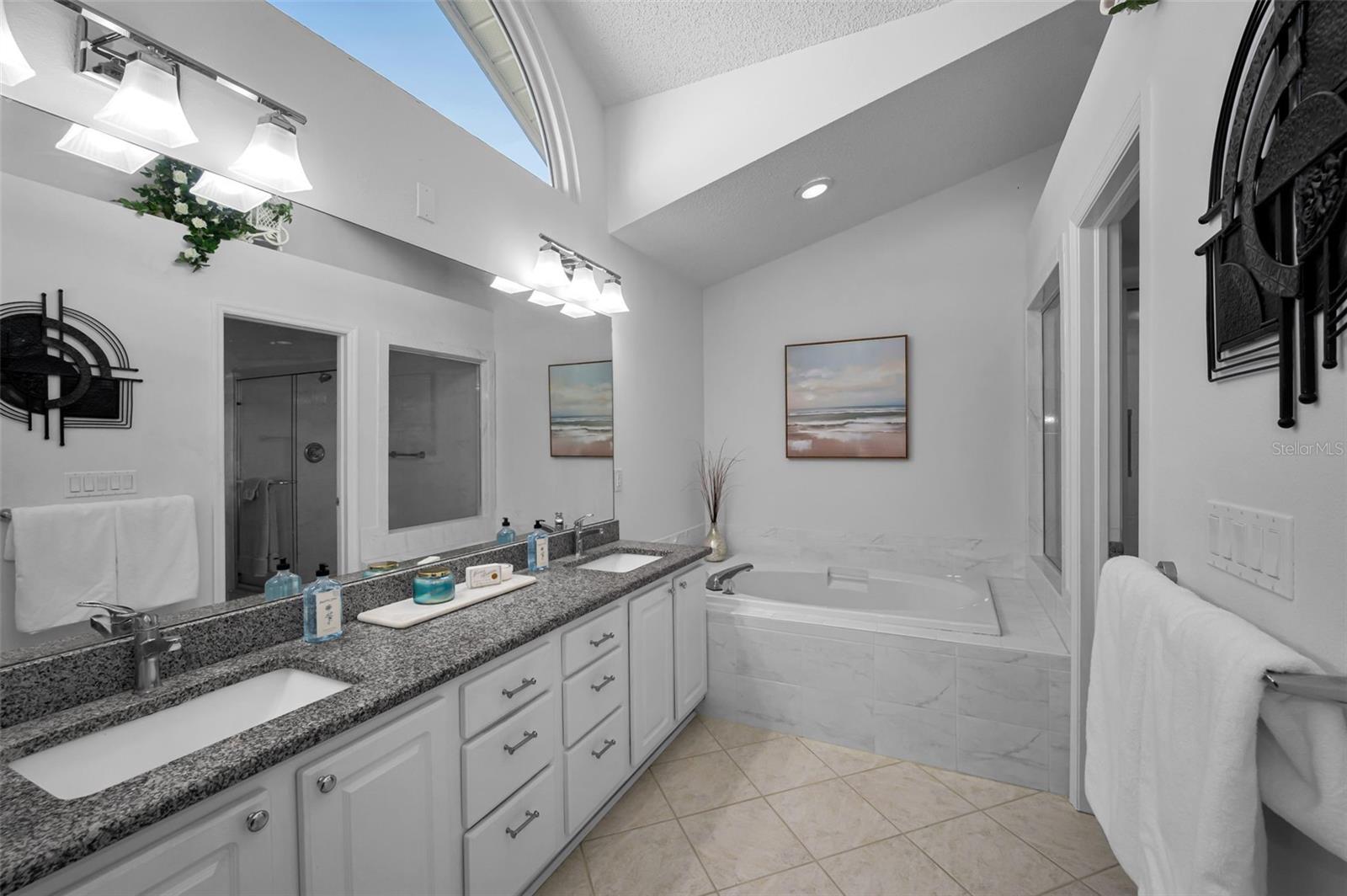 CROSS CREEK - Residential