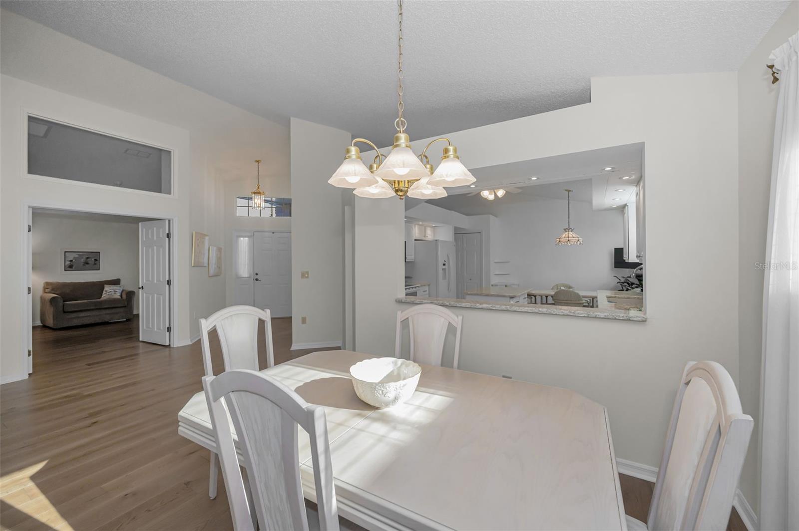 CROSS CREEK - Residential