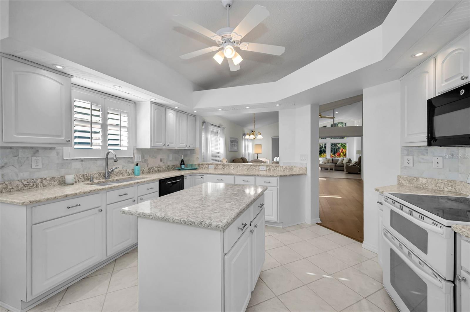 CROSS CREEK - Residential