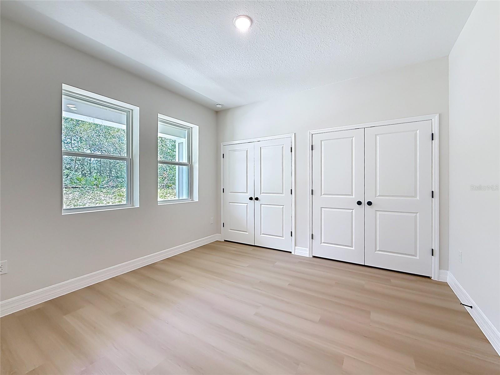 ROYAL TRAILS UNIT 01 - Residential