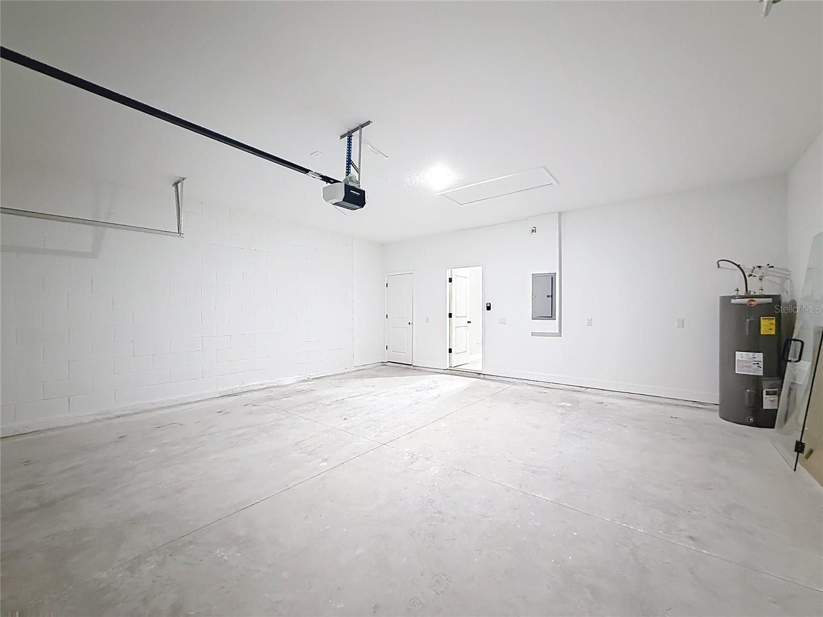 ROYAL TRAILS UNIT 01 - Residential