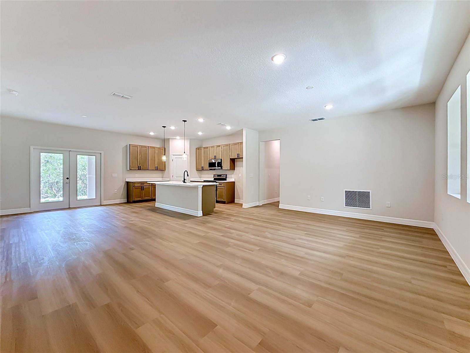 ROYAL TRAILS UNIT 01 - Residential