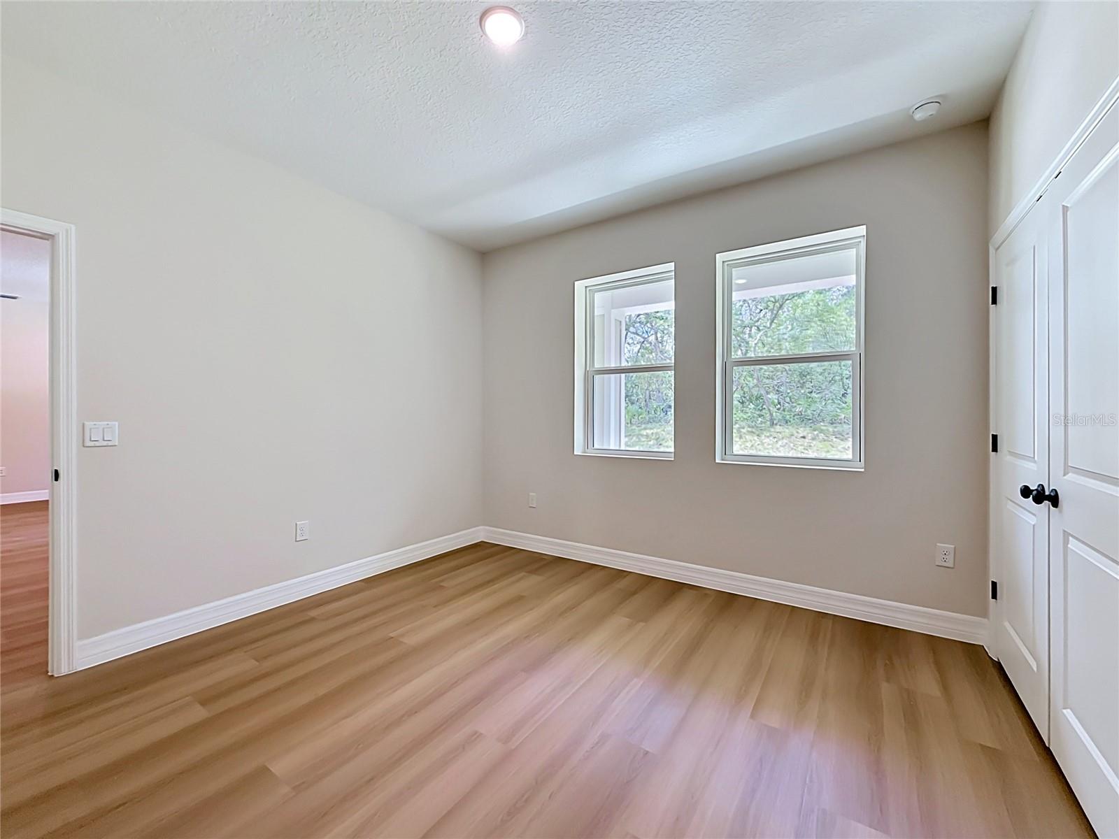 ROYAL TRAILS UNIT 01 - Residential