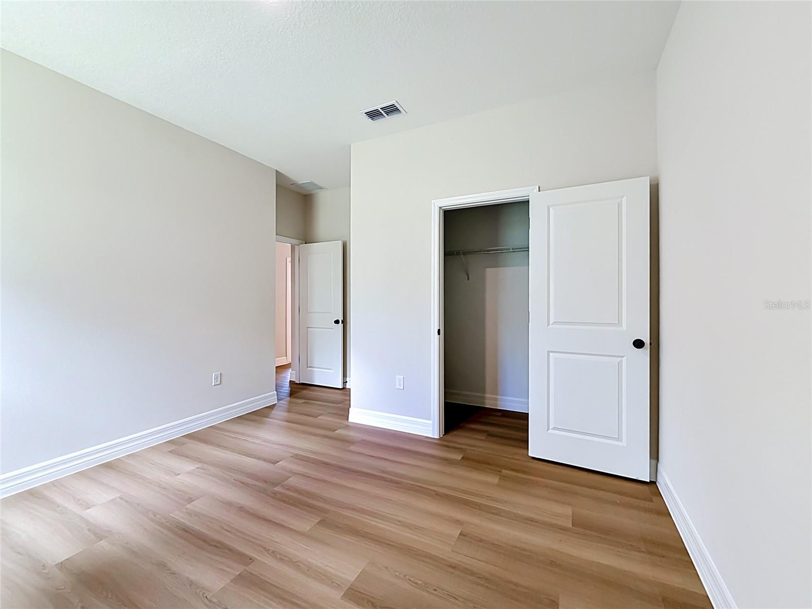 ROYAL TRAILS UNIT 01 - Residential