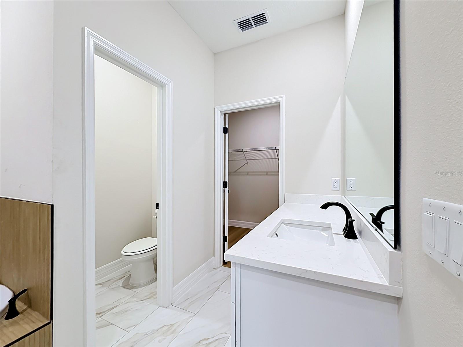 ROYAL TRAILS UNIT 01 - Residential