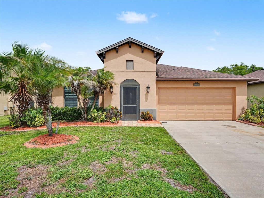 Photo of 2721 Eagle Cliff Drive, Kissimmee, FL 34746 (MLS # O6435133)