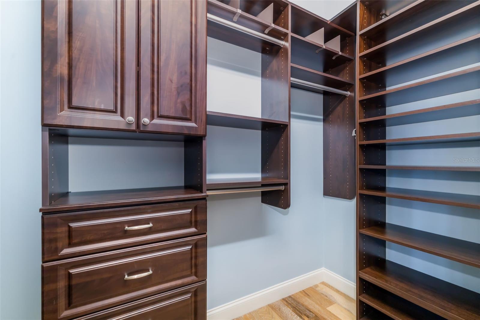 AVONDALE REP - Residential